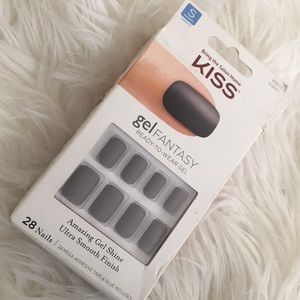 Short Length Kiss Nails